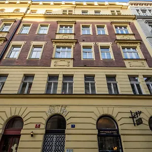 Autentic Platnerska , Praga República Checa